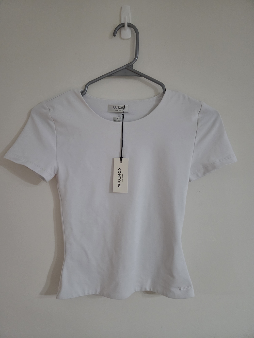 Aritzia Contour Short Sleeve Tee in White